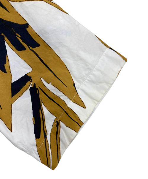 MARNI（マルニ）MARNI (マルニ) リーフ柄シャツ ホワイト×ブラウン サイズ:44の古着・服飾アイテム