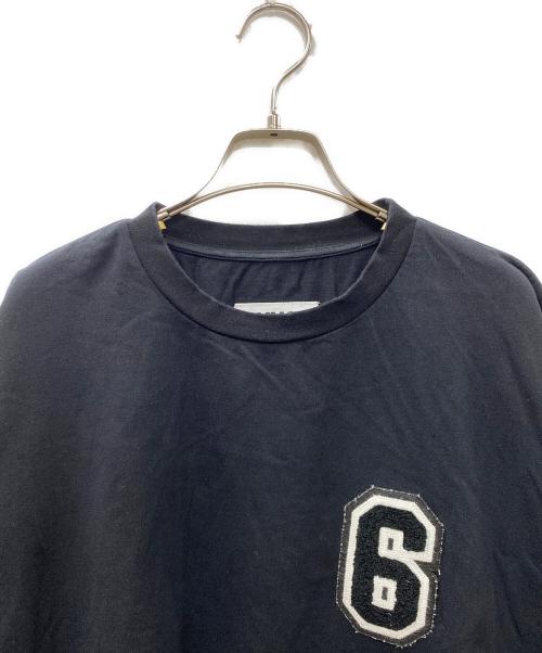 MM6 Maison Margiela（エムエムシックスメゾンマルジェラ）MM6 Maison Margiela (エムエムシックスメゾンマルジェラ) ワッペンデザインTシャツ ブラック サイズ:Ｓの古着・服飾アイテム