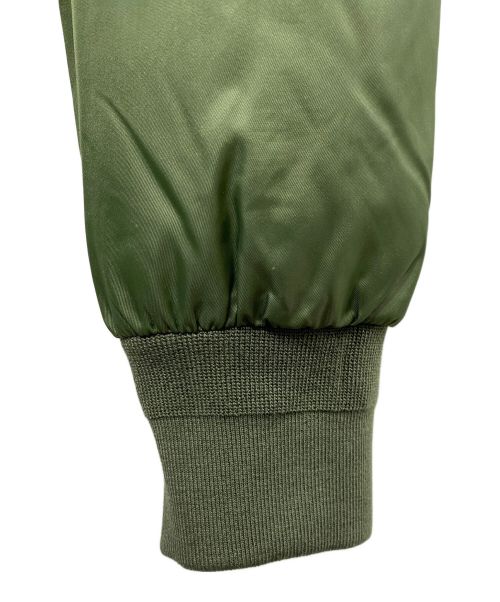 AUTRY（オートリ―）AUTRY (オートリ―) ボンバージャケット 中綿ジャケット オリーブ サイズ:SIZE Lの古着・服飾アイテム