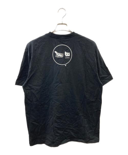 A BATHING APE（ア ベイシング エイプ）A BATHING APE (ア ベイシング エイプ) BAPE GALLERY X COIN PARKING DELIVERY TEE ブラック サイズ:XLの古着・服飾アイテム