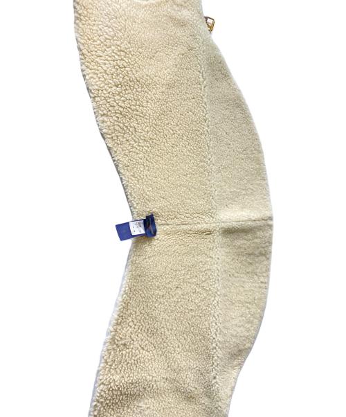 LOUIS VUITTON（ルイ ヴィトン）LOUIS VUITTON (ルイ ヴィトン) LV Snug Scarf ボア ムートン モノグラム ティペット スカーフ ベージュの古着・服飾アイテム