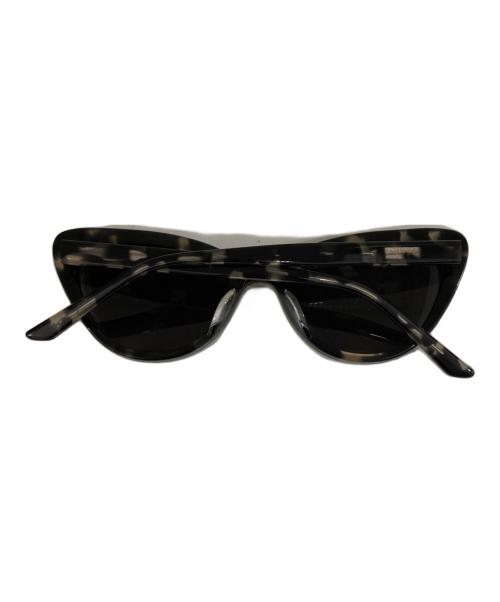 金子眼鏡（カネコガンキョウ）金子眼鏡 (カネコガンキョウ) THE SHISHIKU キャットアイサングラス ブラック×ホワイト サイズ:表記なしの古着・服飾アイテム