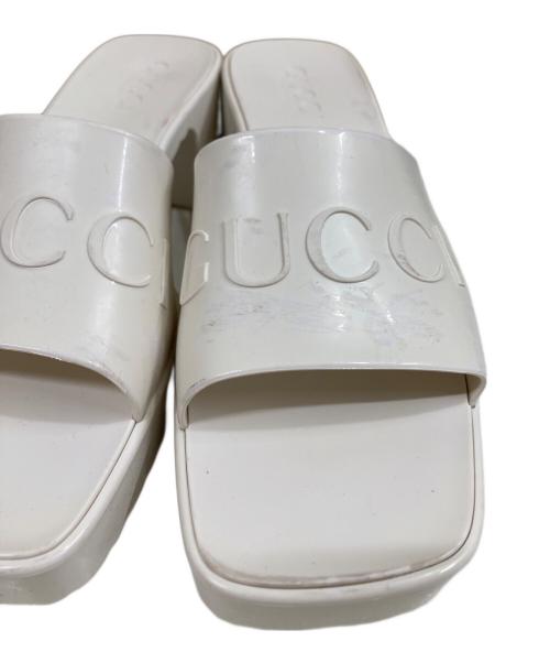 GUCCI（グッチ）GUCCI (グッチ) ラバースライドサンダル ホワイト サイズ:36の古着・服飾アイテム