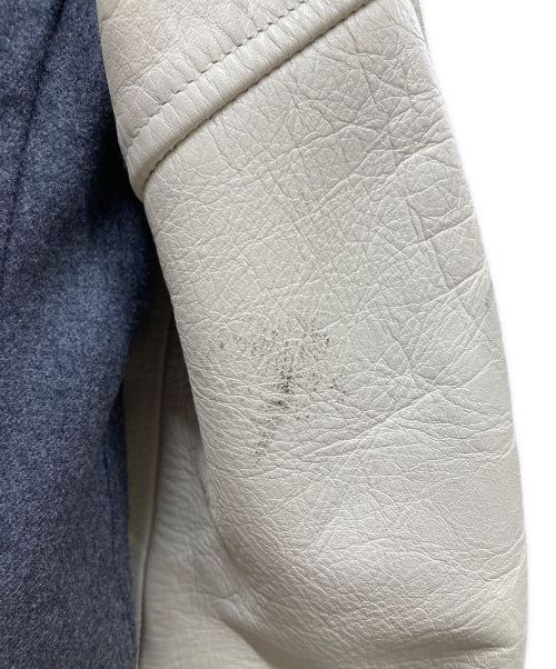 COMME des GARCONS JUNYA WATANABE MAN（コム デ ギャルソン ジュンヤ ワタナベ マン）COMME des GARCONS JUNYA WATANABE MAN (コム デ ギャルソン ジュンヤ ワタナベ マン) 袖レザードッキングジャケット グレー×ホワイト サイズ:SSの古着・服飾アイテム