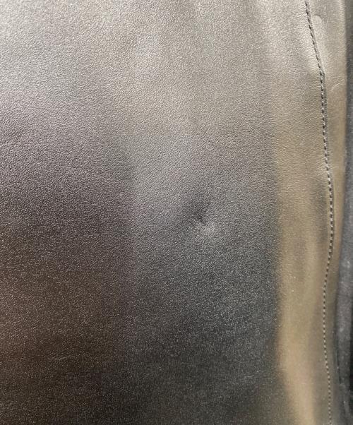 UN3D.（アンスリード）UN3D. (アンスリード) オリガミプリーツスタッズレザートート ブラック サイズ:OneSizeの古着・服飾アイテム