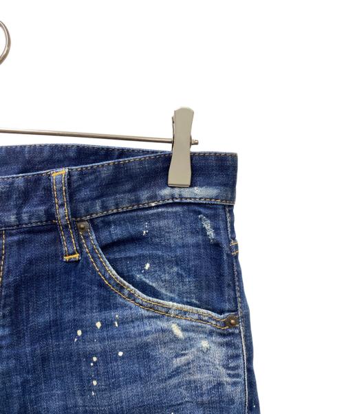 DSQUARED2（ディースクエアード）DSQUARED2 (ディースクエアード) COOL GUY JEANS ダメージペイントデニムパンツ インディゴ サイズ:46の古着・服飾アイテム
