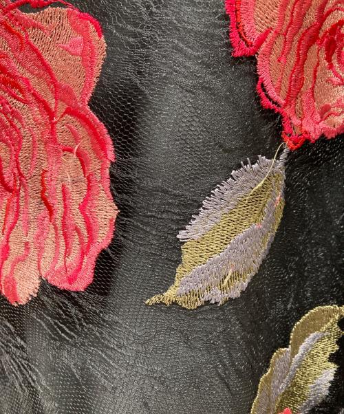 GRACE CONTINENTAL（（グレースコンチネンタル）GRACE CONTINENTAL (（グレースコンチネンタル) フラワー刺繍チュールワンピース ブラック×ピンク サイズ:36の古着・服飾アイテム