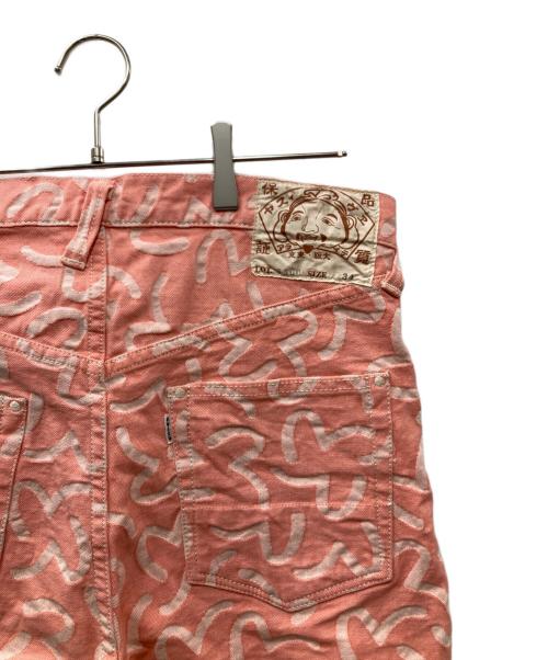 EVISU（エヴィス）EVISU (エビス) LOT 5500 カモメ総柄ジャガードデニムパンツ ピンク サイズ:34の古着・服飾アイテム