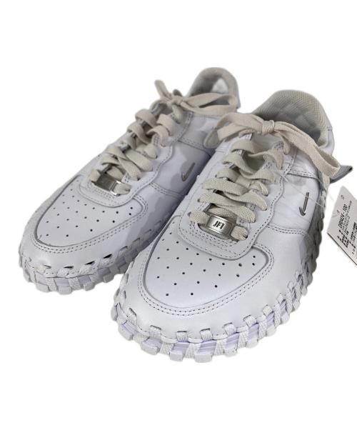 NIKE（ナイキ）NIKE (ナイキ) jacquemus (ジャックムス) J FORCE 1 LOW LX SP ローカットスニーカー ホワイト サイズ:22.5ｃｍの古着・服飾アイテム