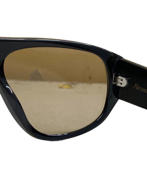 ALEXANDER McQUEEN（アレキサンダーマックイーン）ALEXANDER McQUEEN (アレキサンダーマックイーン) サングラス ブラック×ブラウン サイズ:99☐01-145の古着・服飾アイテム