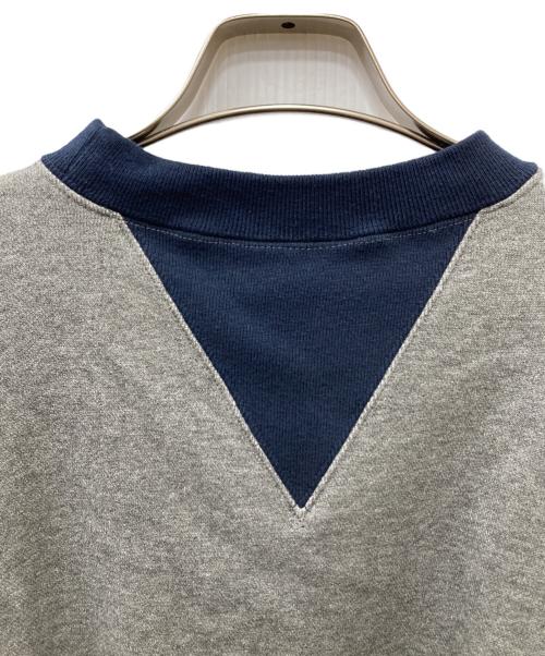 HYKE（ハイク）HYKE (ハイク) バイカラースウェット グレー×ネイビー サイズ:Mの古着・服飾アイテム