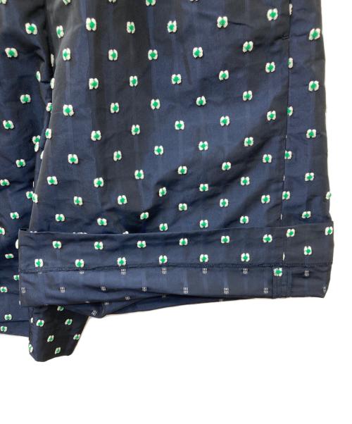LOEFF（ロエフ）LOEFF (ロエフ) インベーダー柄ジャガードショートパンツ ネイビー×グリーン サイズ:1の古着・服飾アイテム