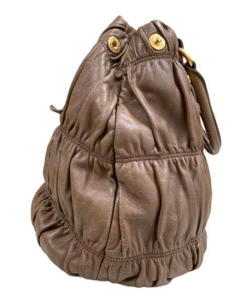 PRADA（プラダ）PRADA (プラダ) NAPPA GAUFRE ギャザー2WAYバッグ ブラウンの古着・服飾アイテム