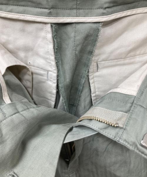 AURALEE（オーラリー）AURALEE (オーラリー) WASHED FINX HERRINGBONE BELTED PANTS グリーンの古着・服飾アイテム