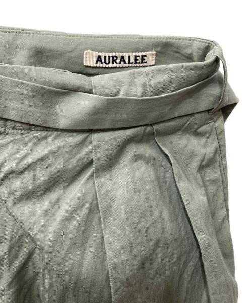 AURALEE（オーラリー）AURALEE (オーラリー) WASHED FINX HERRINGBONE BELTED PANTS グリーンの古着・服飾アイテム