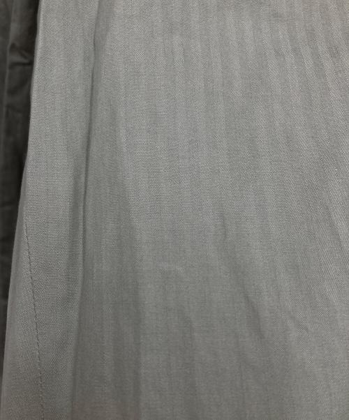 AURALEE（オーラリー）AURALEE (オーラリー) WASHED FINX HERRINGBONE BELTED PANTS グリーンの古着・服飾アイテム