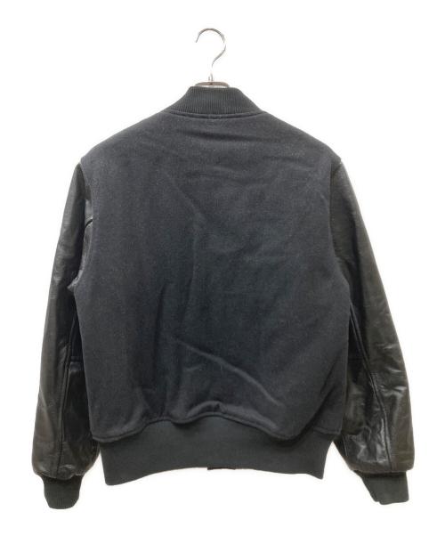 Carhartt WIP（カーハート ワークインプログレス）CARHARTT WIP (カーハート ワークインプログレス) 2020 袖fレザー スタジャン ブラック サイズ:Sの古着・服飾アイテム