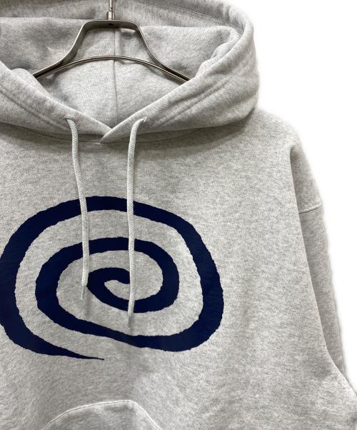 SOL soonerorlater（スーナーオアレイター）SOL soonerorlater (スーナーオアレイター) GuruGuru Hoodie グレー×ネイビー サイズ:XLの古着・服飾アイテム