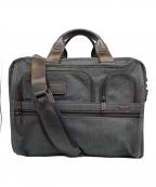 TUMIトゥミ）の古着「アルファ3 エクスパンダブル・オーガナイザー・ラップトップ・ブリーフ ケース」｜グレー