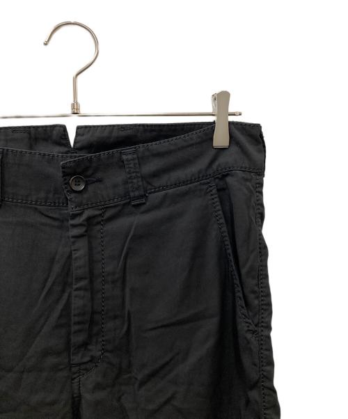 ISSEY MIYAKE MEN（イッセイミヤケメン）ISSEY MIYAKE MEN (イッセイミヤケメン) テーパードパンツ ブラック サイズ:SIZE 2の古着・服飾アイテム