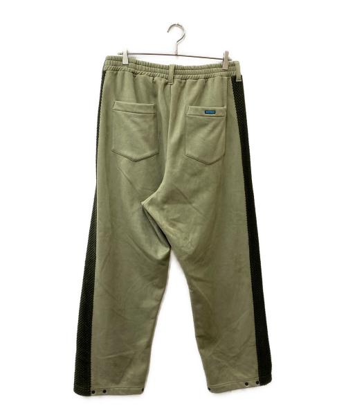 MUZE TURQUOISE LABEL（ミューズ ターコイズ レーベル）MUZE TURQUOISE LABEL (ミューズ ターコイズ レーベル) SWITCHING TRACK PANTS オリーブ サイズ:2の古着・服飾アイテム