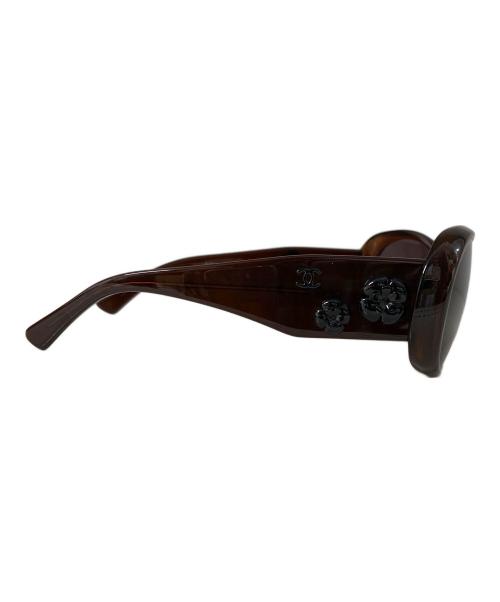 CHANEL（シャネル）CHANEL (シャネル) ココマークカメリアサングラス ブラウン サイズ:SIZE 56□16の古着・服飾アイテム