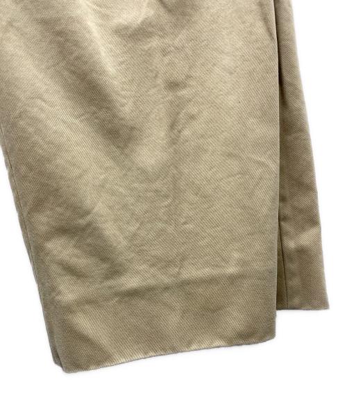 STUDIO NICHOLSON（スタジオ ニコルソン）STUDIO NICHOLSON (スタジオ ニコルソン) Peached Cotton Twill VOLUME PLEAT PANTS ベージュ サイズ:SIZE Sの古着・服飾アイテム