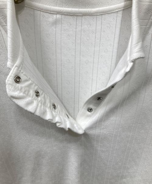 Fano Studios（ファノ ストゥディオズ）Fano Studios (ファノ ストゥディオズ) フリルニットポロシャツ ホワイト サイズ:S 未使用品の古着・服飾アイテム