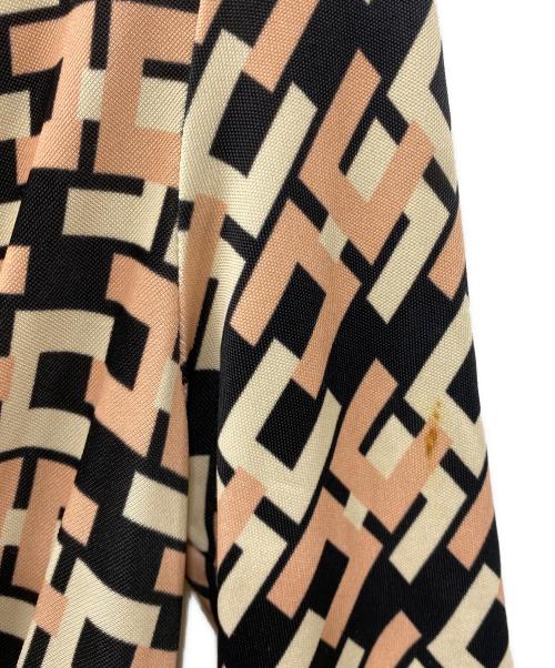 ELISABETTA FRANCHI（エリザベッタフランキ）ELISABETTA FRANCHI (エリザベッタフランキ) 総柄ワンピース ピンク×ブラック サイズ:SIZE 40の古着・服飾アイテム