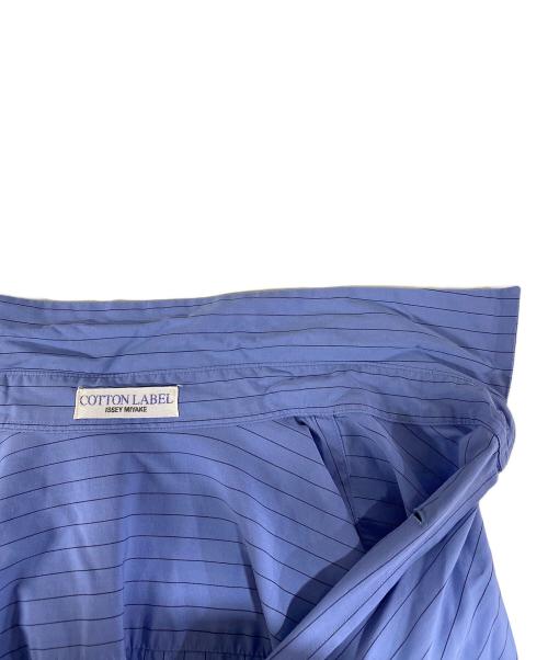 ISSEY MIYAKE（イッセイミヤケ）ISSEY MIYAKE (イッセイミヤケ) ストライプシャツ ブルー×ブラック サイズ:3の古着・服飾アイテム