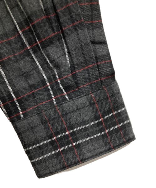 WHOOSIS（フーシス）WHOOSIS (フーシス) GHOST IN THE SHELL (ゴーストインザシェル) プリントチェックシャツ グレー サイズ:Mの古着・服飾アイテム