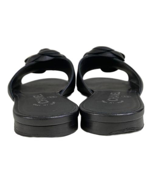 CHANEL（シャネル）CHANEL (シャネル) カメリアサンダル ブラック サイズ:35 1/2 Cの古着・服飾アイテム