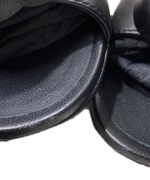 CHANEL（シャネル）CHANEL (シャネル) カメリアサンダル ブラック サイズ:35 1/2 Cの古着・服飾アイテム