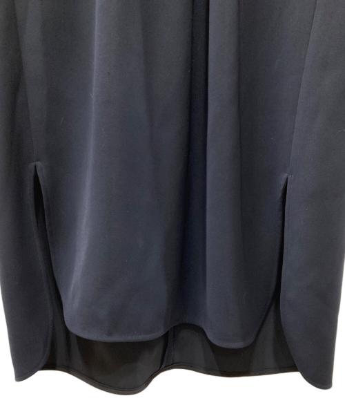 ENFOLD（エンフォルド）ENFOLD (エンフォルド) ダブルサテンタックワンピース ネイビー サイズ:36の古着・服飾アイテム