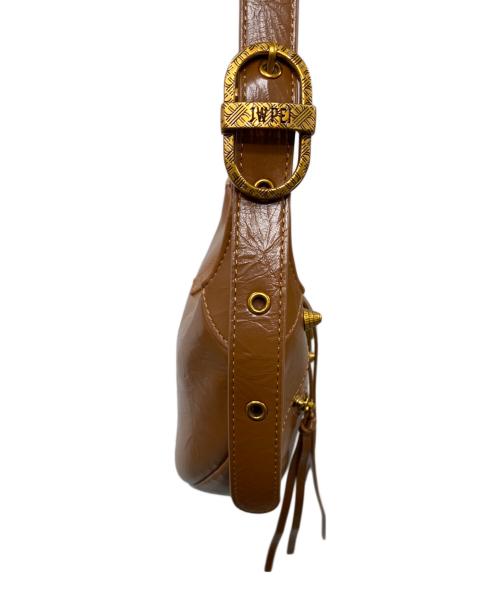 JW PEI（ジェイダブリューペイ）JW PEI (ジェイダブリューペイ) TESSA エンボスショルダーバッグ ブラウン サイズ:OneSizeの古着・服飾アイテム