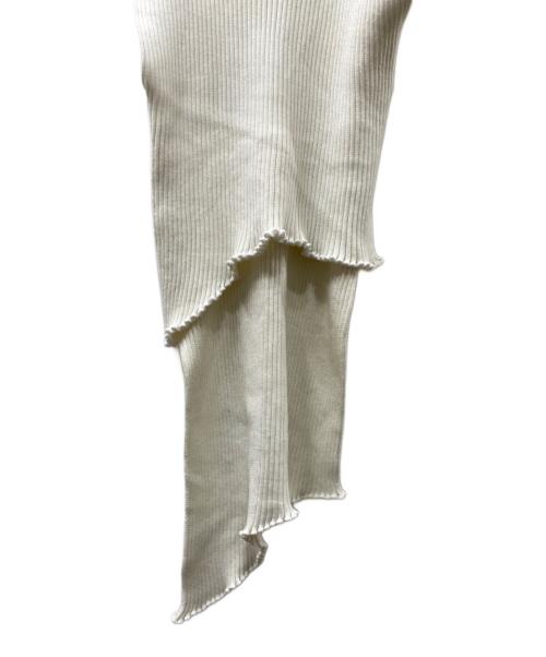 todo kotohayokozawa（トゥードゥー コトハヨコザワ）todo kotohayokozawa (トゥードゥー コトハヨコザワ) ノースリーブニット ホワイト サイズ:FREEの古着・服飾アイテム