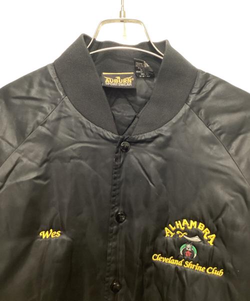 AUBURN SPORTSWEAR（アーバンスポーツウェア）AUBURN SPORTSWEAR (アーバンスポーツウェア) 刺繍スタジャン ブラック サイズ:Lの古着・服飾アイテム