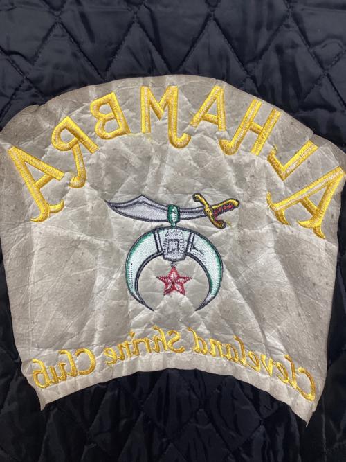 AUBURN SPORTSWEAR（アーバンスポーツウェア）AUBURN SPORTSWEAR (アーバンスポーツウェア) 刺繍スタジャン ブラック サイズ:Lの古着・服飾アイテム