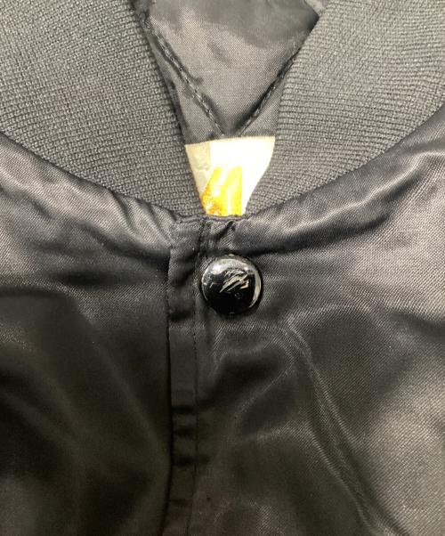 AUBURN SPORTSWEAR（アーバンスポーツウェア）AUBURN SPORTSWEAR (アーバンスポーツウェア) 刺繍スタジャン ブラック サイズ:Lの古着・服飾アイテム