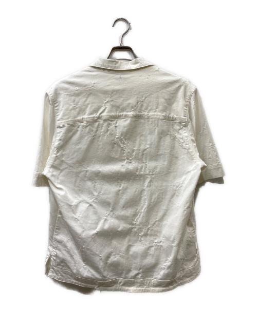 CMMN SWDN（コモンスウェーデン）CMMN SWDN (コモンスウェーデン) クラッシュスキッパーシャツ アイボリー サイズ:48の古着・服飾アイテム