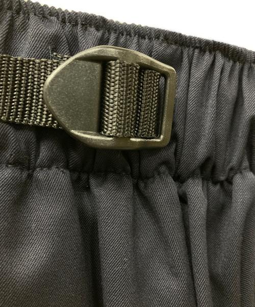 REVERBERATE（リバーバレイト）REVERBERATE (リバーバレイト) BELTED TYPE 4 スラックス ネイビー サイズ:Fの古着・服飾アイテム