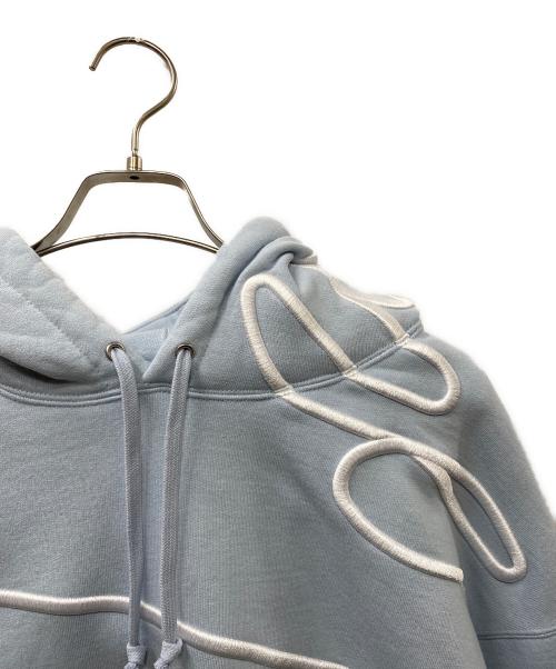 SUPREME（シュプリーム）Supreme (シュプリーム) Damien Hirst (ダミアンハースト) 25SS Shoulder Script Hooded Sweatshirt スカイブルー サイズ:SIZE XLの古着・服飾アイテム