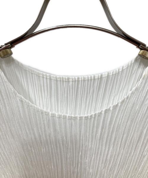 PLEATS PLEASE（プリーツプリーズ）PLEATS PLEASE (プリーツプリーズ) プリーツ半袖カットソー ホワイト サイズ:3の古着・服飾アイテム