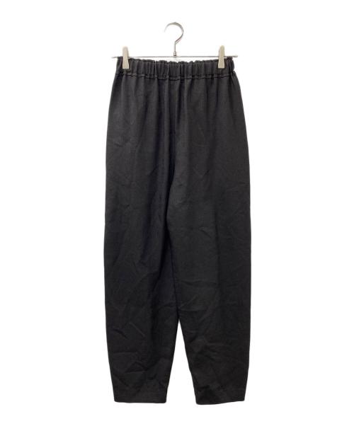 ENFOLD（エンフォルド）ENFOLD (エンフォルド) DRAPE TAPERED-TROUSERS ブラック サイズ:SIZE 38の古着・服飾アイテム