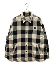 Acne studios（アクネ ストゥディオズ）の古着「23AWフェイスパッチ中綿チェックシャツジャケット」｜ホワイト×ブラック