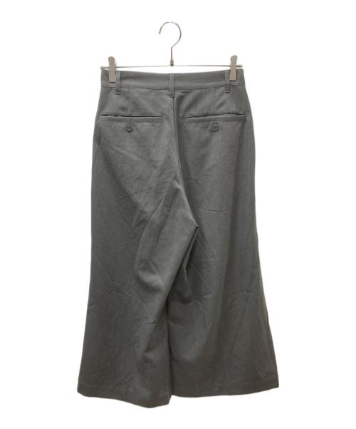 CAMPHOR WOOD（カンファーウッド）Camphor Wood (カンファーウッド) 2tuck super baggy slacks グレー サイズ:Sの古着・服飾アイテム