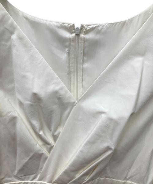 Kaene（カエン）kaene (カエン) タフタカシュクールドレス ホワイト サイズ:38の古着・服飾アイテム