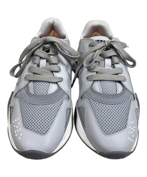 VERSACE（ヴェルサーチェ）VERSACE (ヴェルサーチェ) スクアーロ スニーカー グレー サイズ:SIZE 40の古着・服飾アイテム