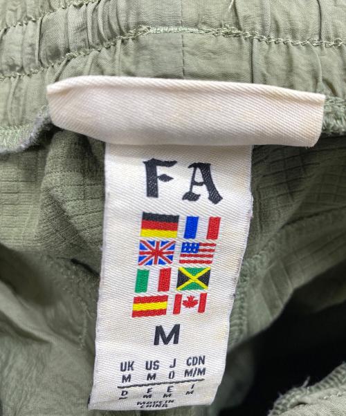 adidas（アディダス）adidas (アディダス) FUCKING AWESOME (ファッキンオーサム) コラボトラックパンツ オリーブ サイズ:SIZE Mの古着・服飾アイテム