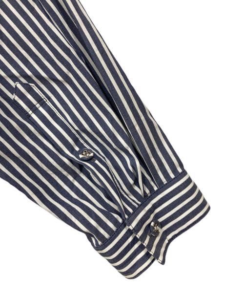 WHITE MOUNTAINEERING（ホワイトマウンテ二アニング）WHITE MOUNTAINEERING (ホワイトマウンテ二アニング) TRIPE STAND COLLAR LONG SHIRT ストライプシャツ ブルー サイズ:2の古着・服飾アイテム